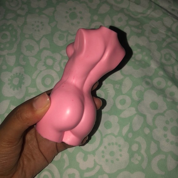 Decor - Picture 4 of 4